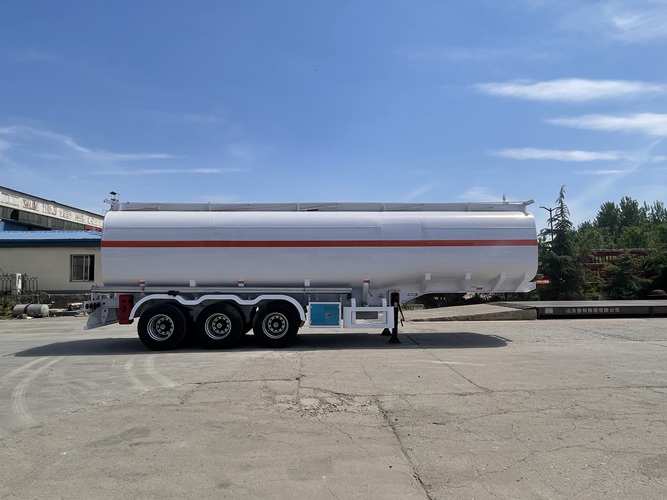 油罐车运油车